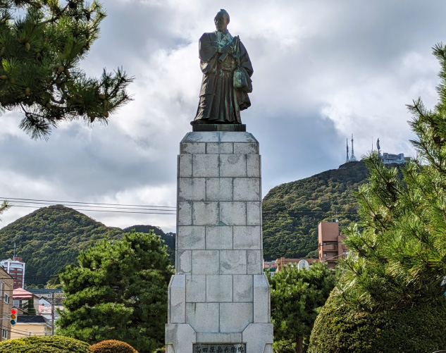 高田屋嘉兵衛銅像